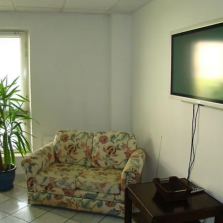 Hostel Near Brandenburg Gate - Rooms&apartments Berlijn