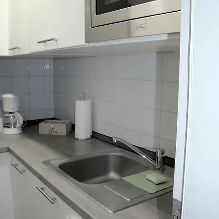 Near Brandenburg Gate - Rooms&apartments Hostel