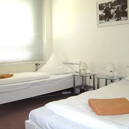Hostel Near Brandenburg Gate - Rooms&apartments *