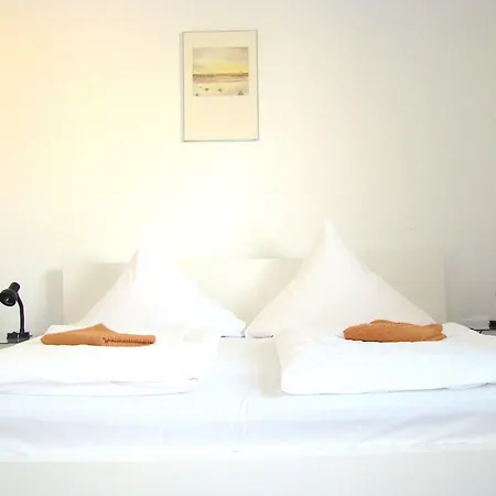 Near Brandenburg Gate - Rooms&apartments