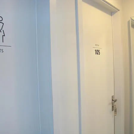 Hostel Near Brandenburg Gate - Rooms&apartments *