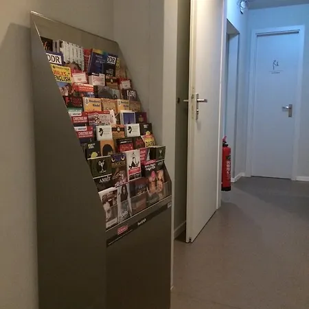 Near Brandenburg Gate - Rooms&apartments Hostel *