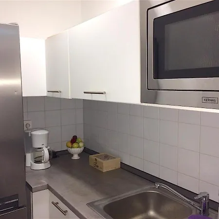 Near Brandenburg Gate - Rooms&apartments Hostel *