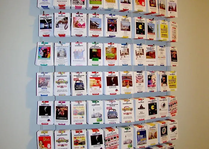 Near Brandenburg Gate - & Berlín