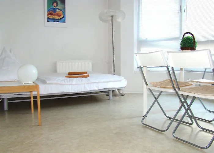 Near Brandenburg Gate - & Berlín