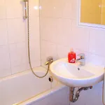 Near Brandenburg Gate - & Hostel Berlin