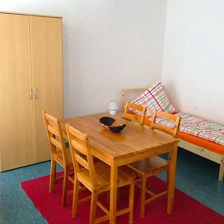 Near Brandenburg Gate - & Hostal