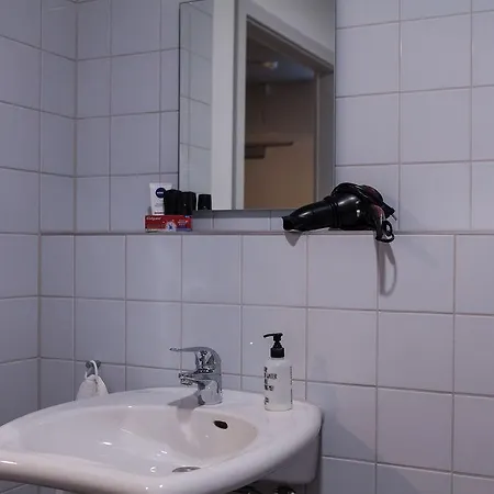 Near Brandenburg Gate - & Hostal Berlín