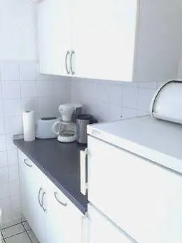 Near Brandenburg Gate - & 柏林